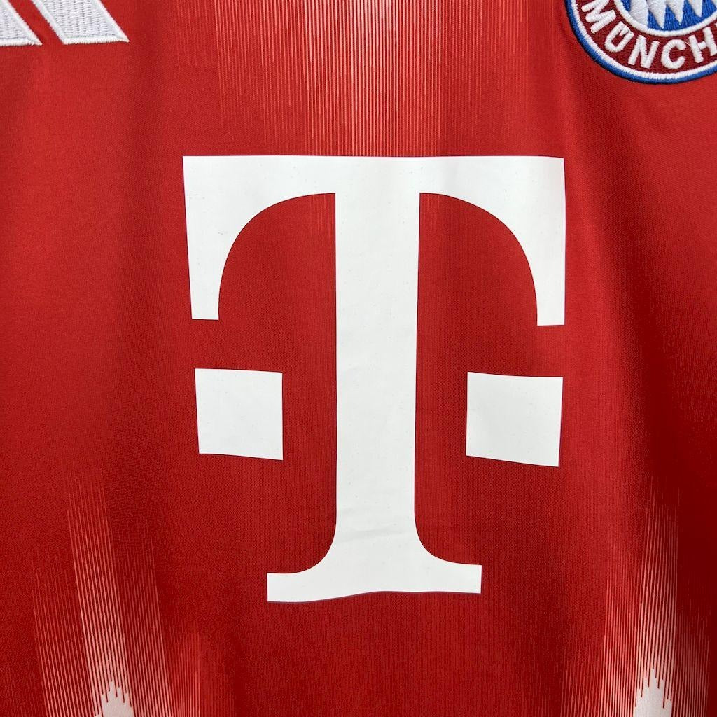 Bayern Munich 2025/26 — Maillot Domicile
