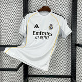 Real Madrid 2025/26 - Maillot Domicile | Football Place