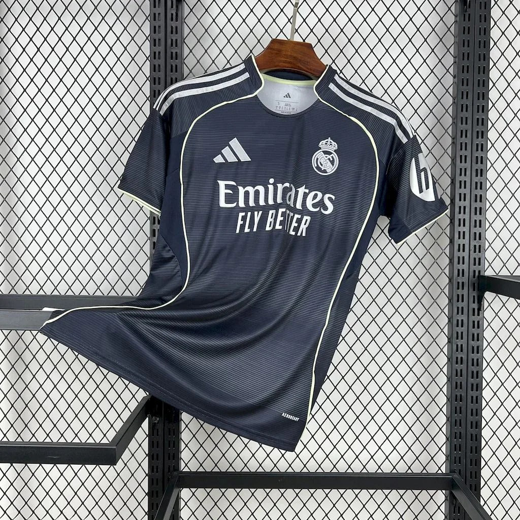 Real Madrid 2025/26 — Maillot Extérieur